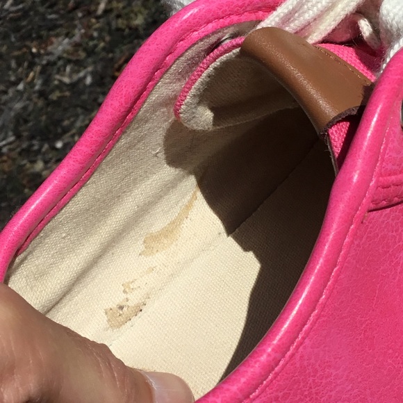 Ugg K Broderick Pink Pebbled Sneakers - Picture 7 of 8